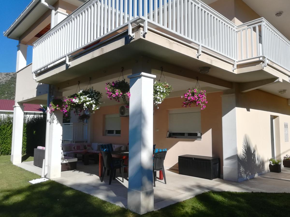 Riverside Guesthouse Pocitelj Экстерьер фото